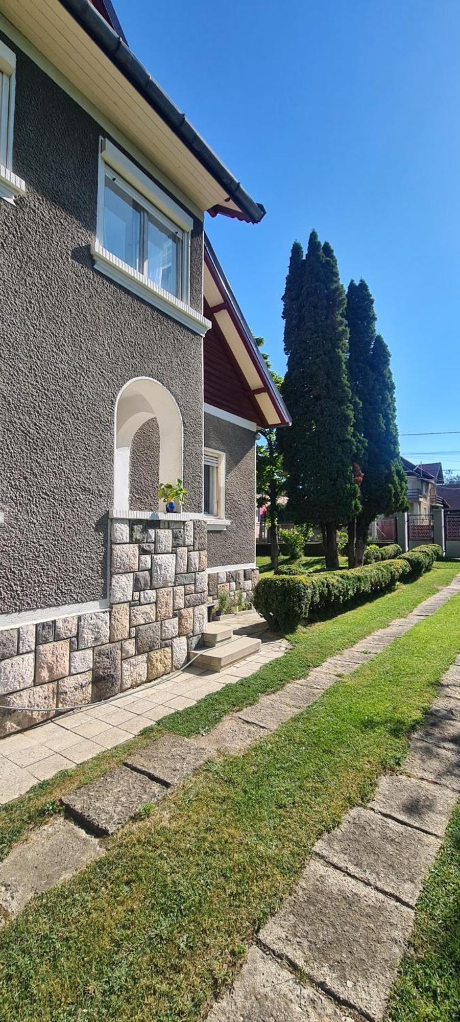 Petit Castel Holiday home